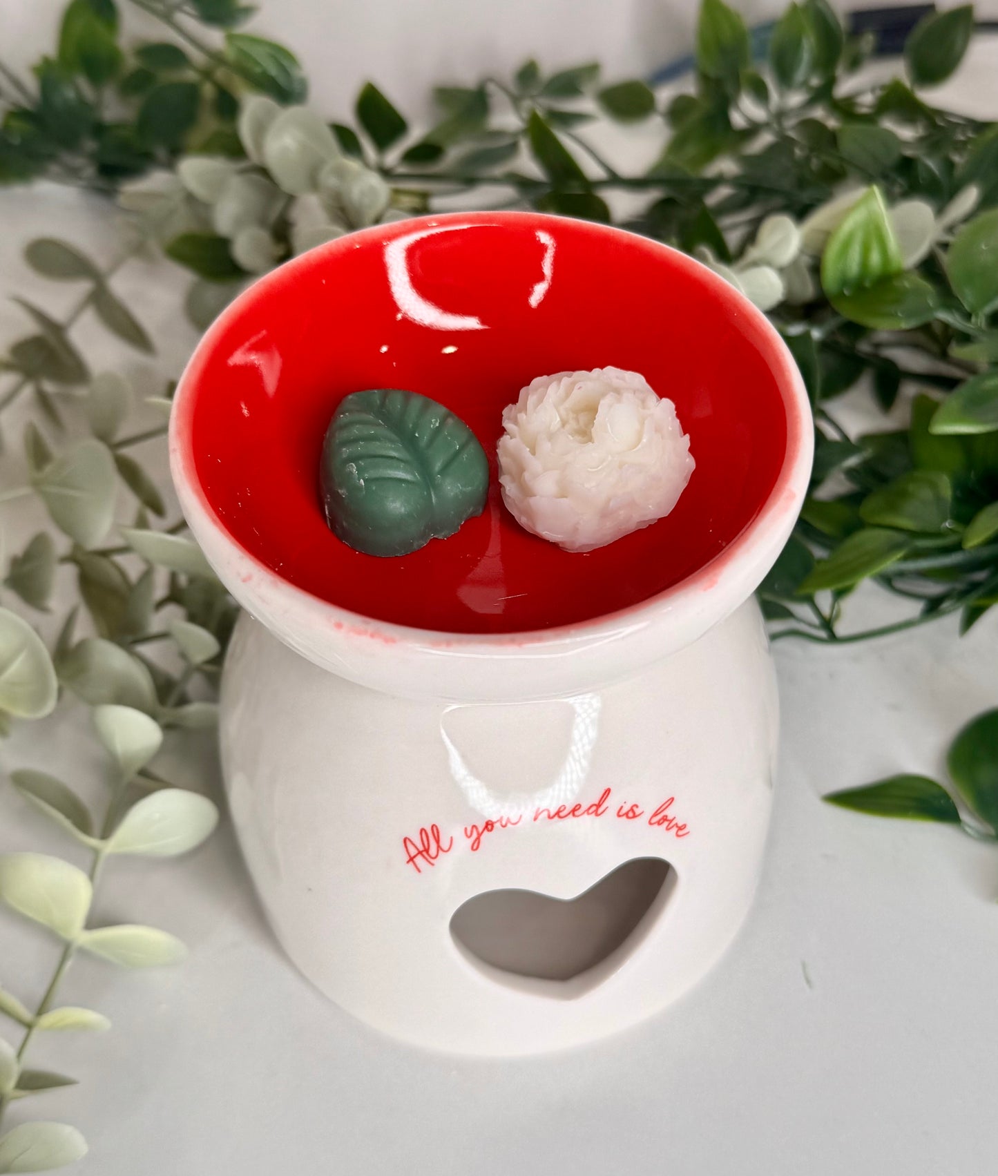 Quemador all your need is love